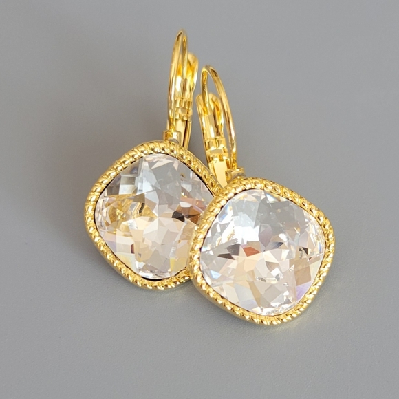 Crystal Earrings in Yellow Gold - Picture 5 of 8